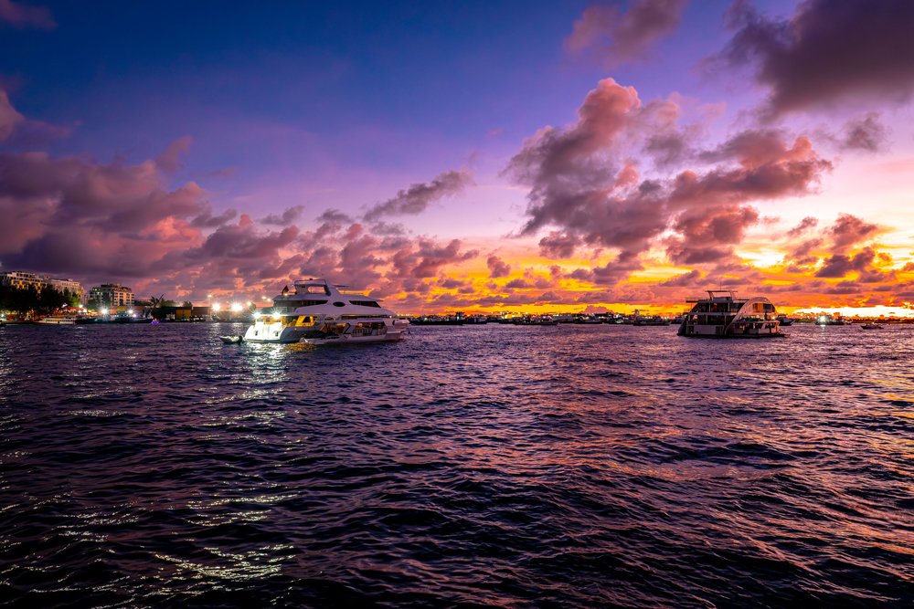 Sunset Yacht Maldives